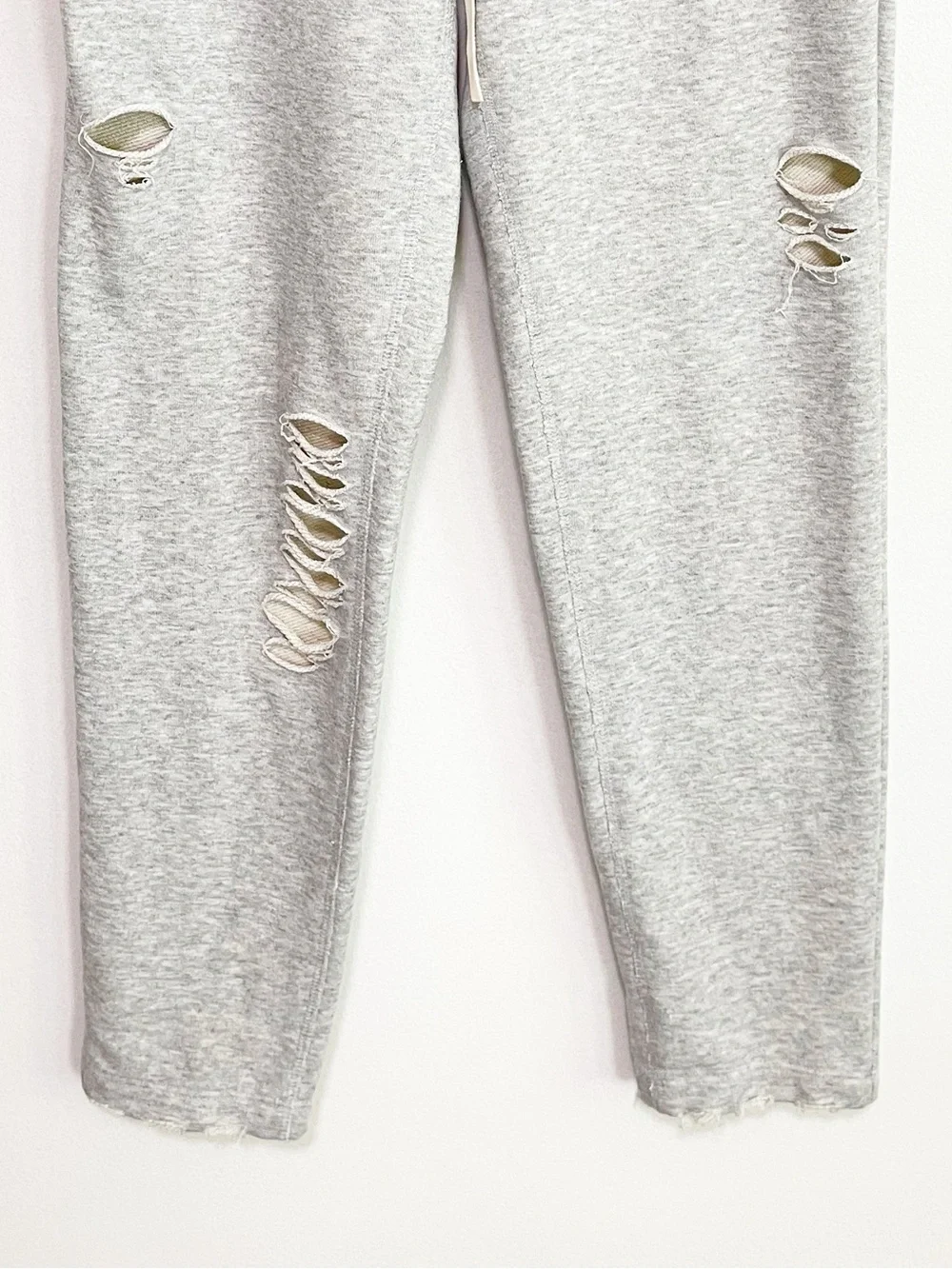 BOGO! ALO Yoga Distressed Ripped Sweatpants Heather Gray Size Large
